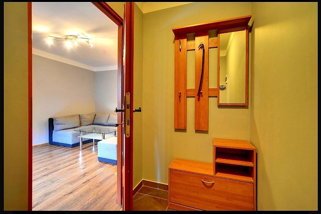 Apartament Partyzantow Apartment Шклярска Поремба Екстериор снимка